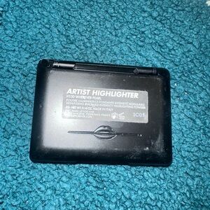 MAKE UP FOR EVER Artist Highlighter in shade H130 Wherever Pearl